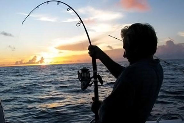 Memancing Ikan Laut Dalam